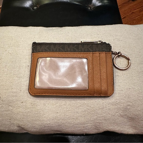 🔥Michael Kors Jet Set Travel Zip Top Coinpouch Card Case Brown Signature - Picture 9 of 12
